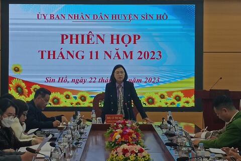 Phiên họp UBND huyện tháng 11 năm 2023