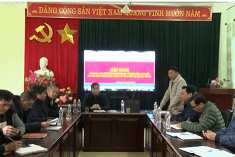 Đồng chí Lê Trọng Bình - Phó chủ tịch UBND huyện thăm kiểm tra tặng quà tết tại các xã Căn Co, Nậm Hăn, Nậm Mạ và Chăn Nưa
