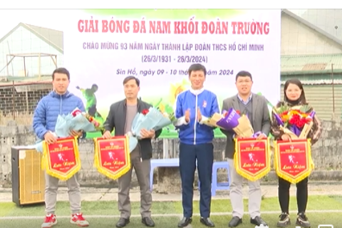 Huyện đoàn Sìn Hồ tổ chức thành công giải bóng đá nam khối đoàn trường
