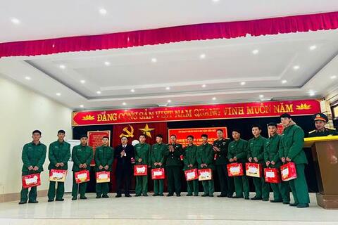 Lễ đón nhận quân nhân hoàn thành nghĩa vụ quân sự và nghĩa vụ công an nhân dân về địa phương